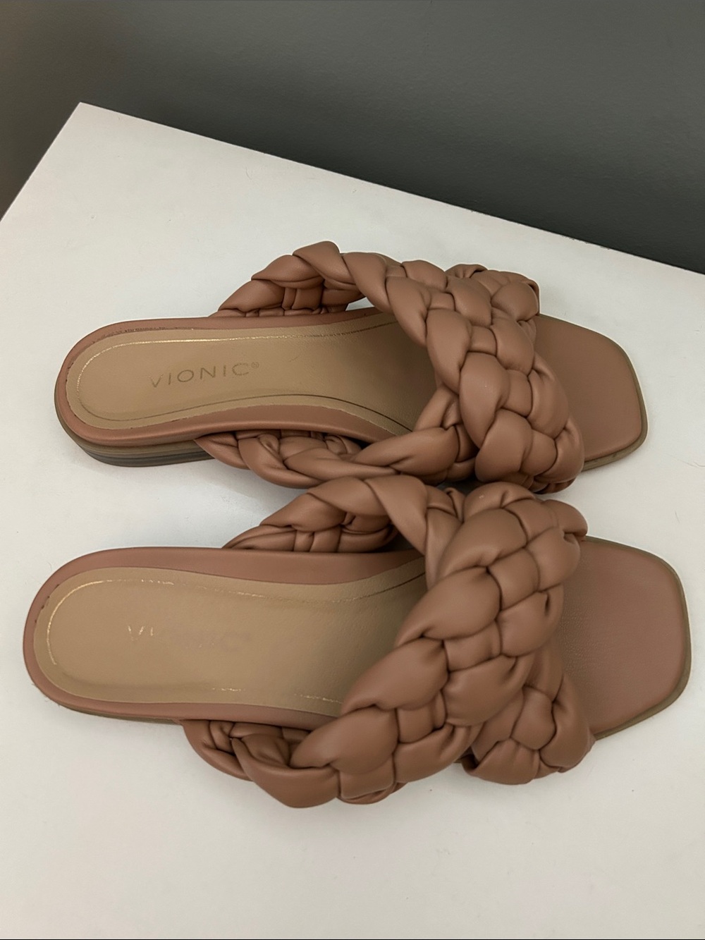 Vionic Kalia Braided Slip-On Sandals in Taupe Brown
